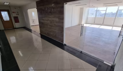 Conjunto Comercial no Paraíso com 224m² 2 vagas