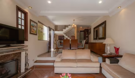 Sobrado no Tremembé 236m² 4 dorm 2 suítes 5 vagas