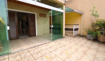 Sobrado Vila Maria Alta 3 suítes 4 vagas 230m²