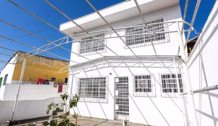 Sobrado Residencial ou Comercial Jardim Monte Belo 275m²