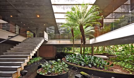 Casa com terreno de 3.100 m² na Cidade Jardim - ZER 1