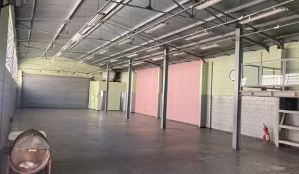 Galpão em Santana com 316m²