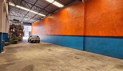 Galpão com 1770m² no Brás