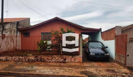 Casa com 2 dormitórios à venda, 60 m² por R$ 120.000,00 - Núcleo Habitacional Dom Romeu Alberti - Apucarana/PR