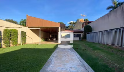 Casa com 1 dormitório à venda, 90 m² por R$ 420.000,00 - Jardim das Flores I - Apucarana/PR