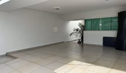 Sobrado à Venda - Aceita Permuta
