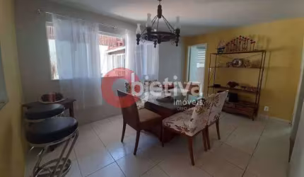 Casa com 6 dormitórios à venda, 185 m² - Peró - Cabo Frio/RJ