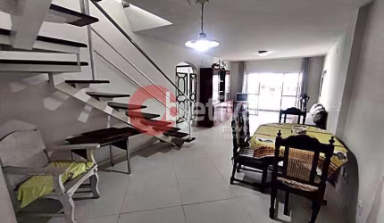 Cobertura com 3 quartos à  venda na Passagem em Cabo Frio