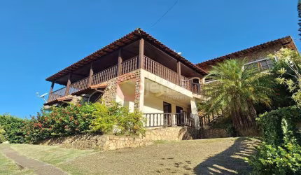 Belíssima casa de 7 quartos a venda no Bosque do Peró em Cabo Frio.