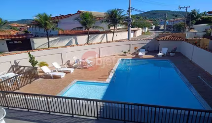 Excelente apartamento de 2 quartos em condomínio - Ogiva - Cabo Frio
