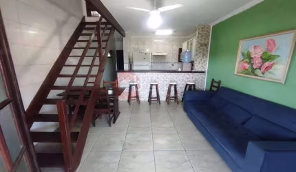 Apartamento duplex de 2 quartos a 200 metros da Praia - Pero - Cabo Frio