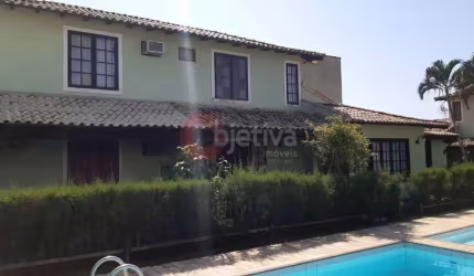 Casa duplex a venda em condomínio com 3 suítes - Ogiva - Cabo Frio