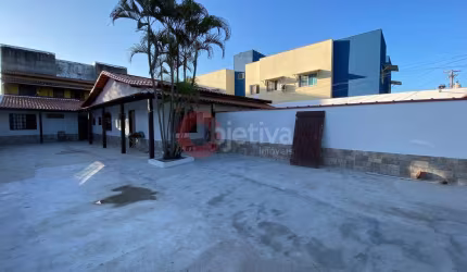 Casa comercial com 6 salas, São Cristóvão - Cabo Frio