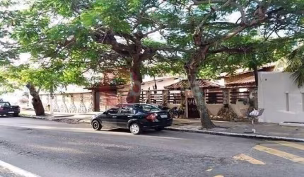 Casa independente com 8 suítes a venda - Passagem - Cabo Frio