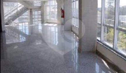 Barracão / Galpão / Depósito à venda na Rua Santa Mônica, 1425, Parque Industrial San José, Cotia, 2750 m2 por R$ 10.640.000