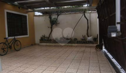 Casa com 3 quartos à venda na Rua Hortênsia, 147, Vila Mariza Mazzei, São Paulo, 170 m2 por R$ 900.000