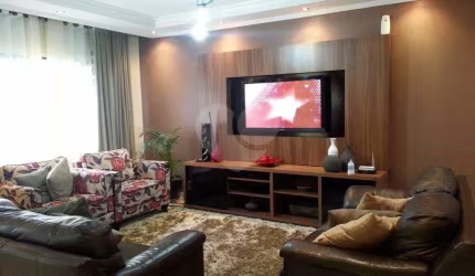 Casa com 3 quartos à venda na Rua Tanque Velho, 1758, Vila Nivi, São Paulo, 180 m2 por R$ 850.000