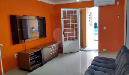 Casa com 3 quartos à venda na Rua Lycurgo Antônio de Souza, 192, Vila Cruz das Almas, São Paulo, 155 m2 por R$ 620.000