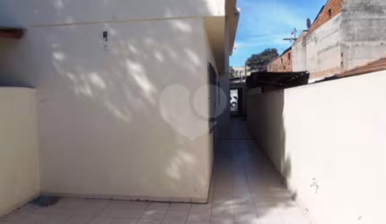 Casa com 2 quartos à venda na Rua Cirene de Oliveira Laet, 465, Vila Nilo, São Paulo, 160 m2 por R$ 580.000
