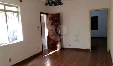 Casa com 2 quartos à venda na Rua Bonita, 199, Vila Mazzei, São Paulo, 175 m2 por R$ 700.000