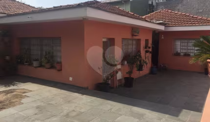 Casa com 3 quartos à venda na Praça Antônia Maturano Lago, 56, Vila Roque, São Paulo, 180 m2 por R$ 799.000