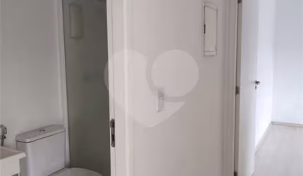 Apartamento com 2 quartos à venda na Rua Doutor Sérgio Meira, 230, Barra Funda, São Paulo, 53 m2 por R$ 450.000