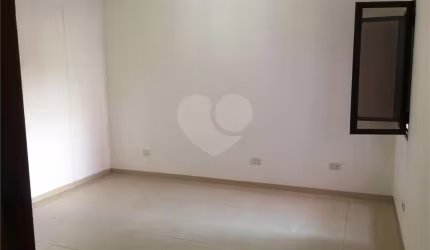 Casa com 3 quartos à venda na Rua Clara Parente, 341, Vila Primavera, São Paulo, 300 m2 por R$ 1.200.000