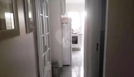Casa com 2 quartos à venda na Rua Vitorino Carmilo, 1077, Barra Funda, São Paulo, 130 m2 por R$ 640.000