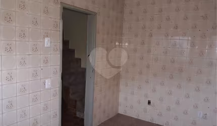 Casa com 7 quartos à venda na Rua Santa Rita do Itueto, 15, Jardim Peri, São Paulo, 280 m2 por R$ 800.000