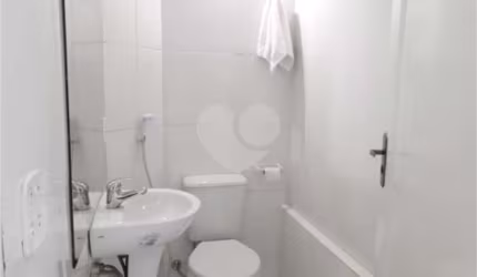 Apartamento com 3 quartos à venda na Rua Rego Freitas, 551, República, São Paulo, 135 m2 por R$ 646.600