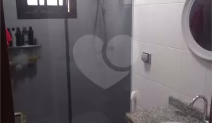 Casa com 3 quartos à venda na Rua Doutor Valentim Bouças, 341, Vila Mazzei, São Paulo, 185 m2 por R$ 900.000