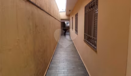 Casa com 4 quartos à venda na Rua Manuel Justiniano Quintão, 129, Vila Palmeiras, São Paulo, 325 m2 por R$ 980.000