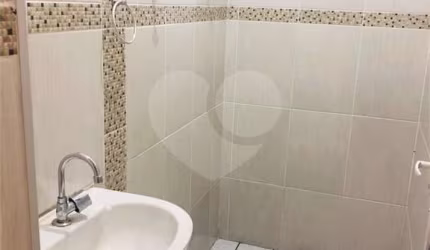Casa com 6 quartos à venda na Rua Nove de Novembro, 384, Vila Amélia, São Paulo, 288 m2 por R$ 720.000