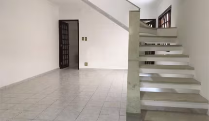Casa com 3 quartos à venda na Rua Dona Ana Franco, 49, Vila Moreira, São Paulo, 150 m2 por R$ 870.000