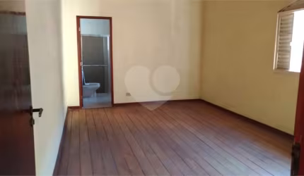 Casa com 2 quartos à venda na Rua Antônio Guganis, 215, Jardim São Paulo (Zona Norte), São Paulo, 220 m2 por R$ 890.000