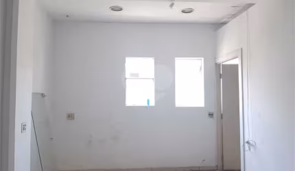 Casa para alugar na Avenida Águas de São Pedro, 167, Vila Paulicéia, São Paulo, 270 m2 por R$ 10.000