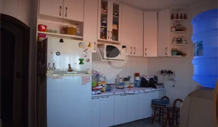 Casa com 3 quartos à venda na Rua Artemis, 328, Vila Babilônia, São Paulo, 273 m2 por R$ 800.000