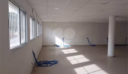 Prédio para alugar na Rua Doutor Leopoldo Silva, 188, Ferreira, São Paulo, 460 m2 por R$ 16.000