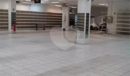 Prédio para alugar na Rua Doutor César, 286, Santana, São Paulo, 4782 m2 por R$ 250.000