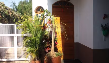 Casa com 3 quartos à venda na Rua Coruguati, 110, Jardim Triana, São Paulo, 430 m2 por R$ 1.800.000