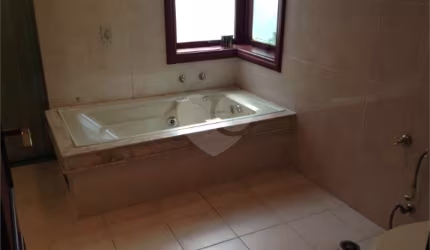 Casa em condomínio fechado com 4 quartos à venda na Alameda Tambaqui, 123, Alphaville, Santana de Parnaíba, 570 m2 por R$ 2.500.000