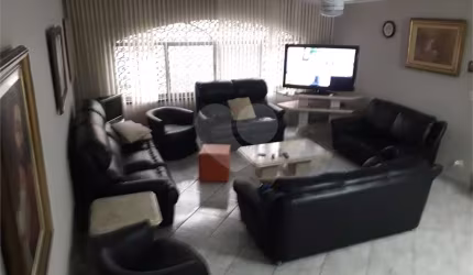 Casa com 4 quartos à venda na Rua Dentista Barreto, 1230, Vila Carrão, São Paulo, 240 m2 por R$ 2.500.000