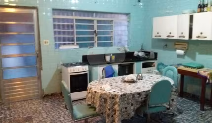 Casa com 4 quartos à venda na Rua São Pedro do Turvo, 61, Canindé, São Paulo, 176 m2 por R$ 1.200.000