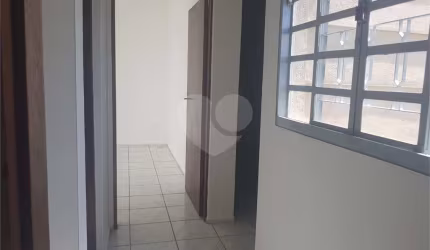 Casa com 3 quartos à venda na Rua Gil Vicente, 48, Vila Dionisia, São Paulo, 130 m2 por R$ 580.000