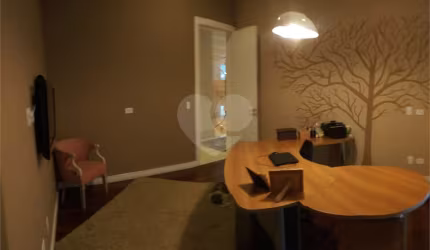 Casa em condomínio fechado com 5 quartos à venda na Alameda das Sapucaias, 44, Alphaville, Santana de Parnaíba, 6900 m2 por R$ 4.800.000
