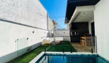 Casa em condomínio fechado com 3 quartos à venda na Rua Siriema, 177, Rancho Tucsons, Santana de Parnaíba, 202 m2 por R$ 2.200.000