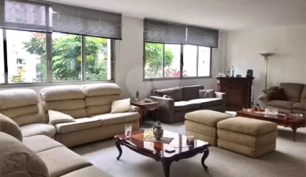 Apartamento com 4 quartos à venda na Rua Pio XII, 439, Liberdade, São Paulo, 340 m2 por R$ 2.150.000