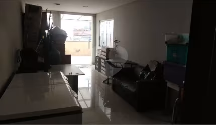 Casa com 2 quartos à venda na Rua Visconde de Inhomerim, 324, Mooca, São Paulo, 210 m2 por R$ 830.000