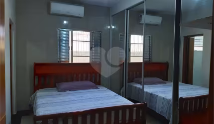 Casa com 3 quartos à venda na Rua Japoré, 118, Vila Irmãos Arnoni, São Paulo, 322 m2 por R$ 1.300.000