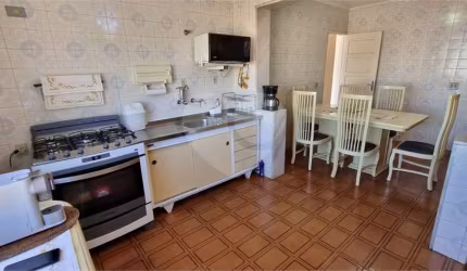 Casa com 3 quartos à venda na Rua Affonso Salzano, 93, Conjunto Residencial Novo Pacaembu, São Paulo, 126 m2 por R$ 787.000